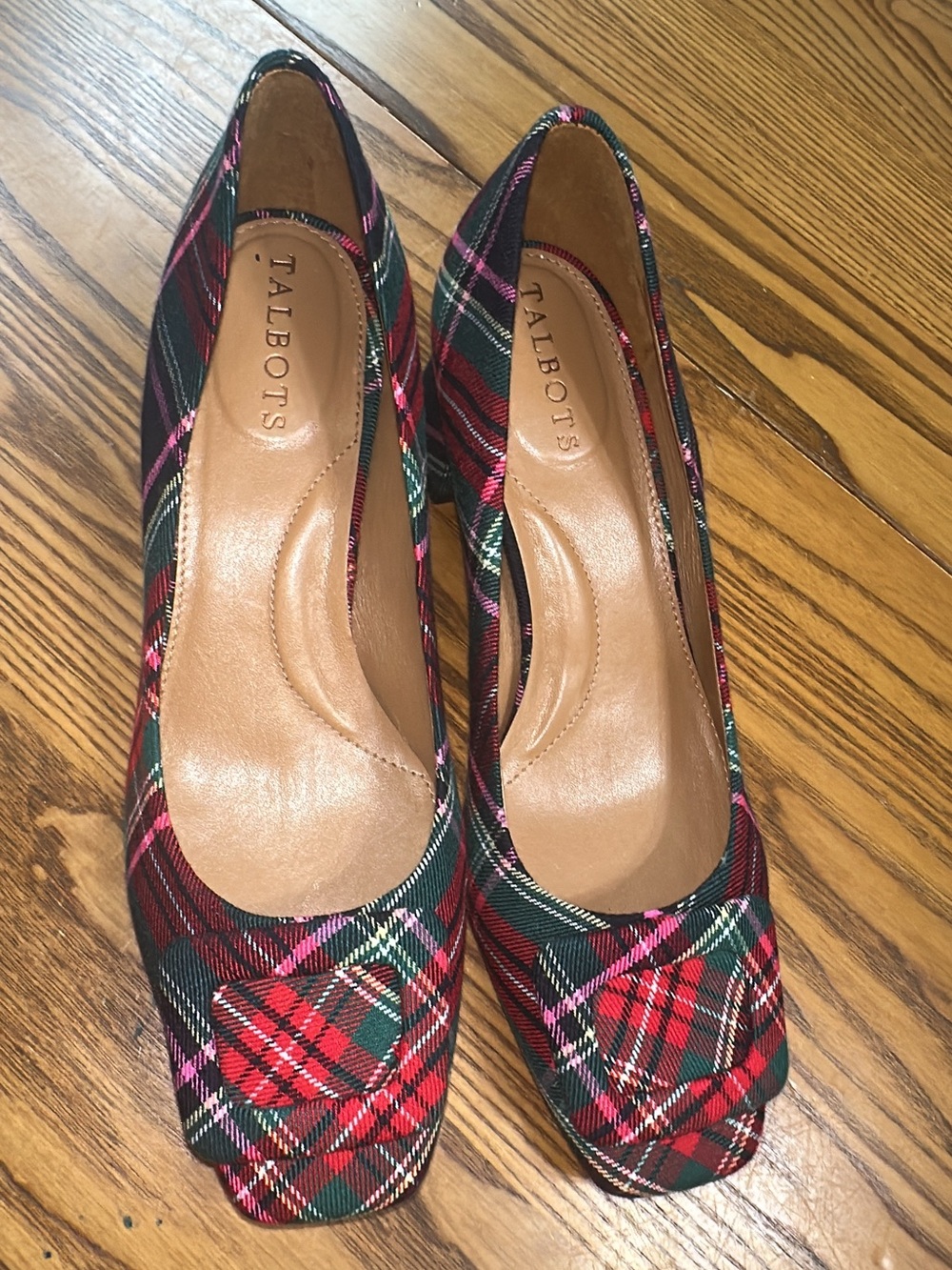 Talbots CARLYE BUCKLE PUMPS - DASHING PLAID. (Shoe23)